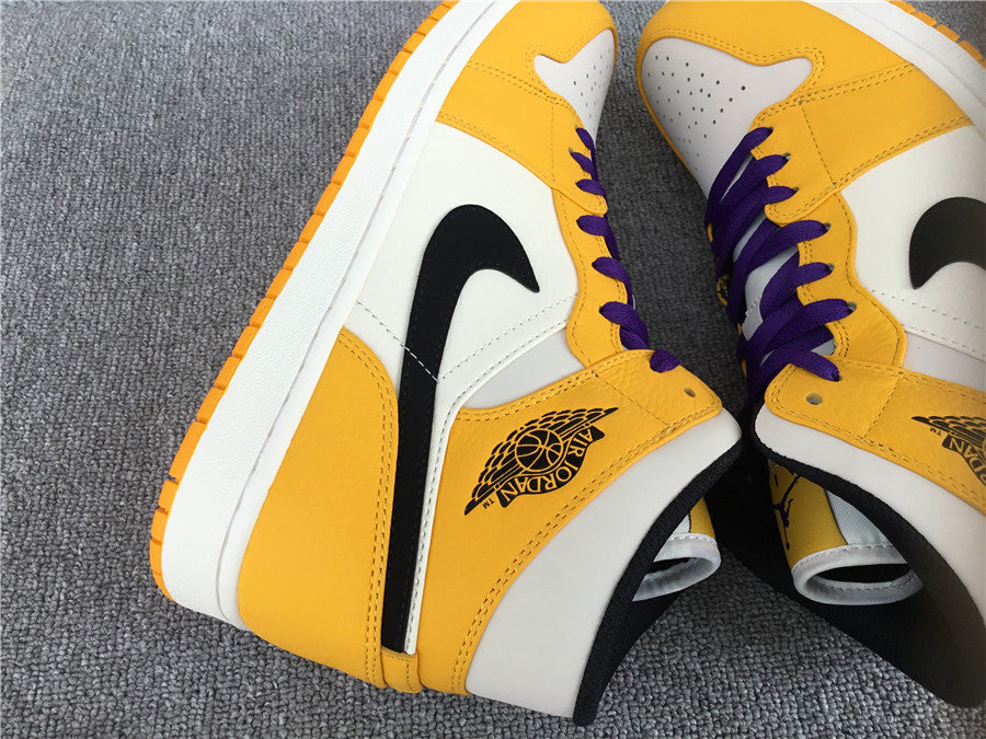 Jordan 1 Mid SE Lakers (GS)