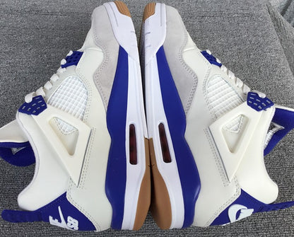 Jordan 4 Retro "Sapphire"