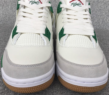 Air Jordan 4 Retro SB "Pine Green"