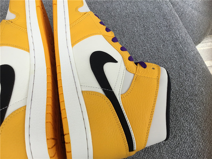 Jordan 1 Mid SE Lakers (GS)