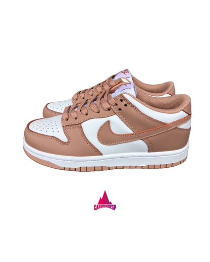 Dunk Low "Rose Whisper"