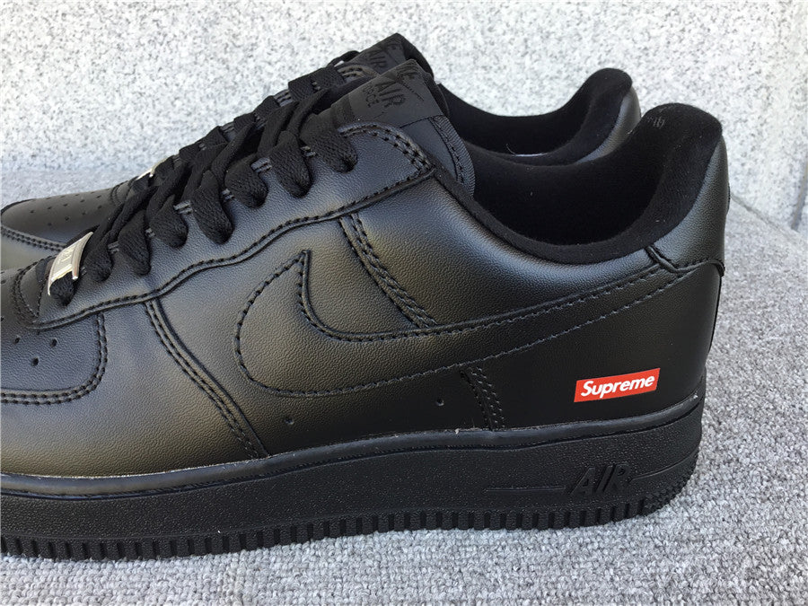 Air Force 1 x Supreme Low Black