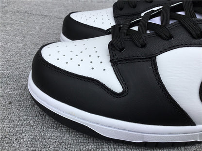 Dunk Low "Panda"